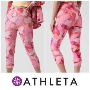 NWT Athleta Ultimate Stash II Capri